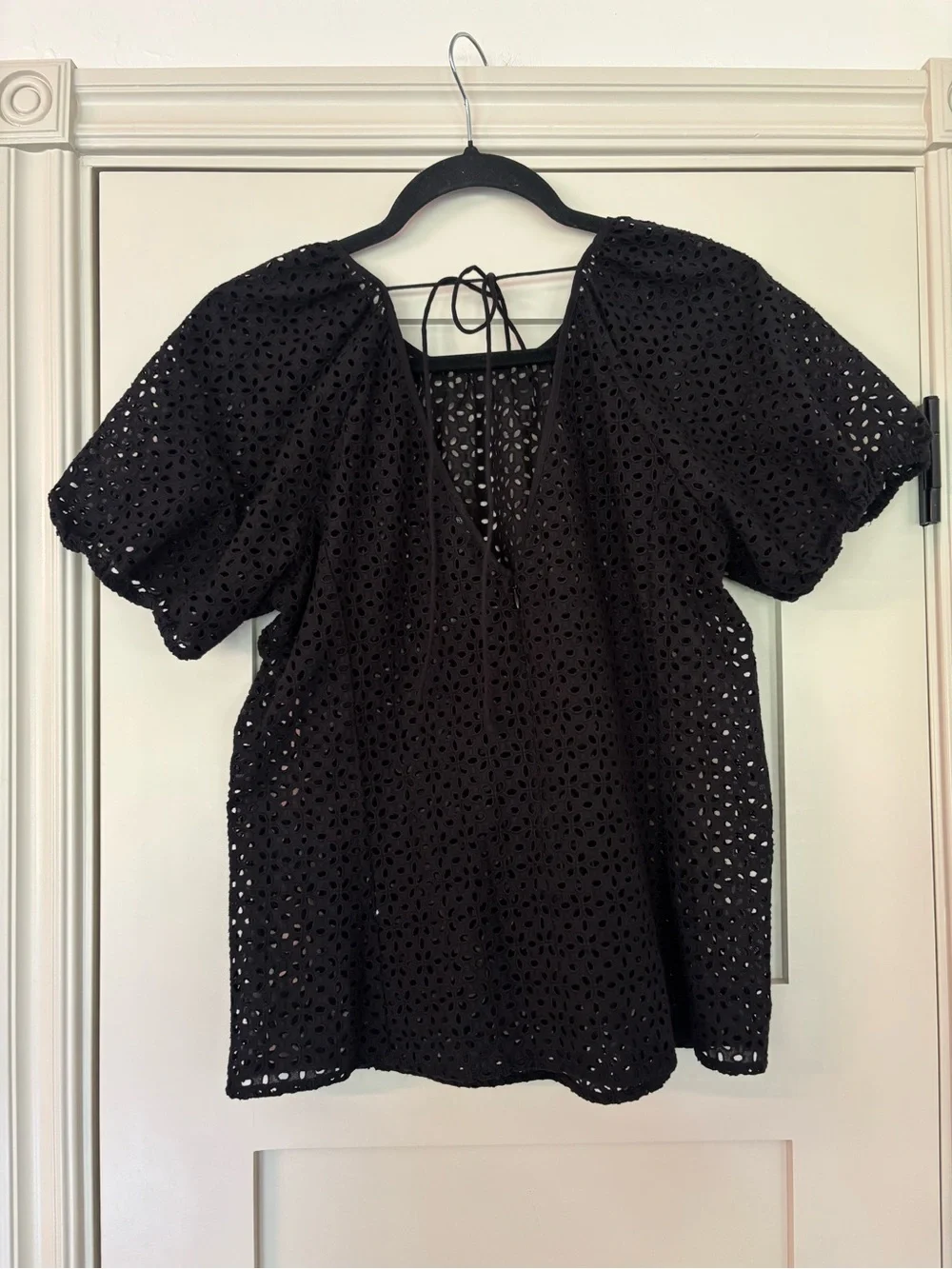 J. Crew Black Eyelet Mesh Cotton Puff-Sleeve Flowy Blouse Size 8